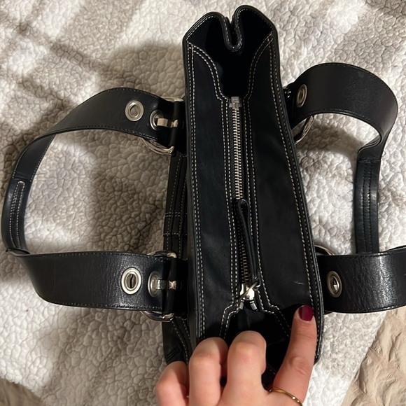 Coach shoulder bag - Picture 3 of 10